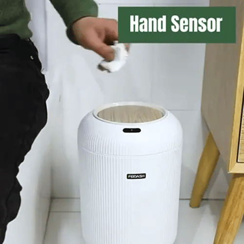 Touch-Free Smart Trash Bin